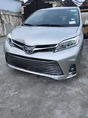 Toyota Sienna Limited Premium (3.5L 6cyl 8A) 2018