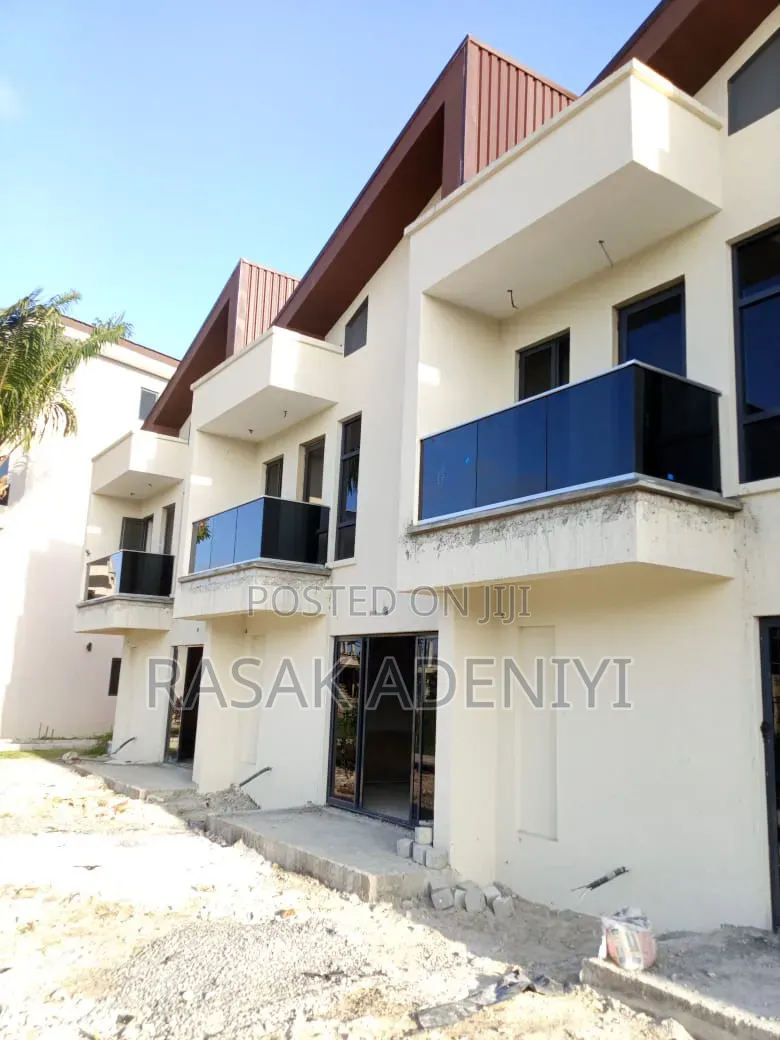 Frameless Balcony