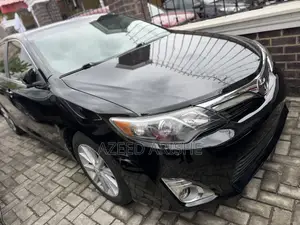 Toyota Camry XLE 4dr Sedan (2.5L 4cyl 6A) 2013 Black