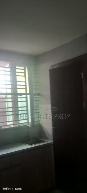 Studio Apartment in Chevron for rent