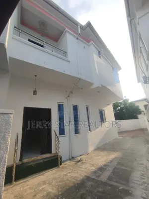 4bdrm Duplex in Thomas Estate for rent