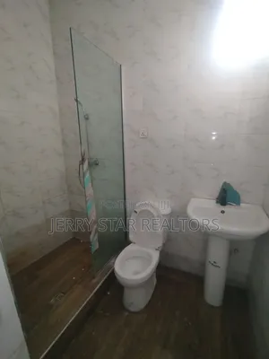 4bdrm Duplex in Thomas Estate for rent