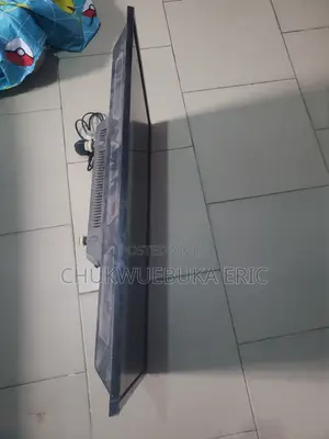 32 Inch Hisense TV
