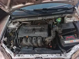 Toyota Corolla 2004 Silver