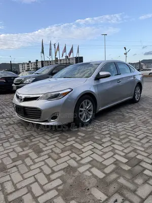 Toyota Avalon XLE 4dr Sedan (3.5L 6cyl 6A) 2014 Gray