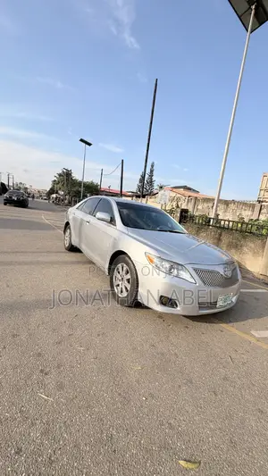 Toyota Camry 2008 Silver