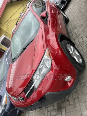 Toyota RAV4 XLE AWD (2.5L 4cyl 6A) 2013 Red