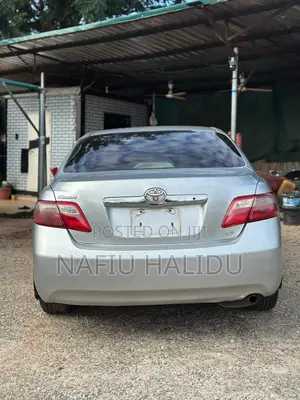 Toyota Camry 2009 Silver