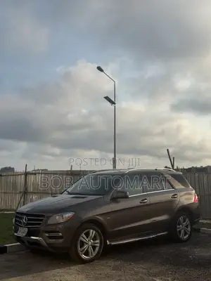 Mercedes-Benz M Class 2012 Brown