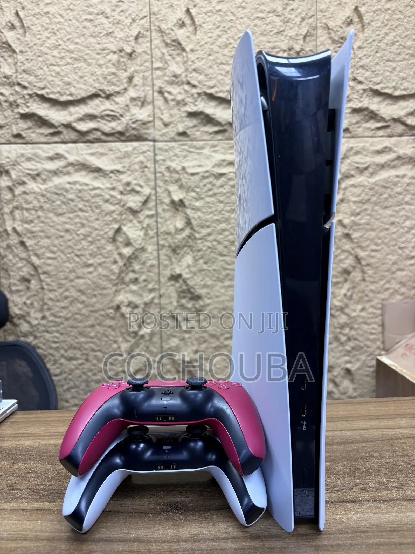PlayStation 5 + 2Controllers