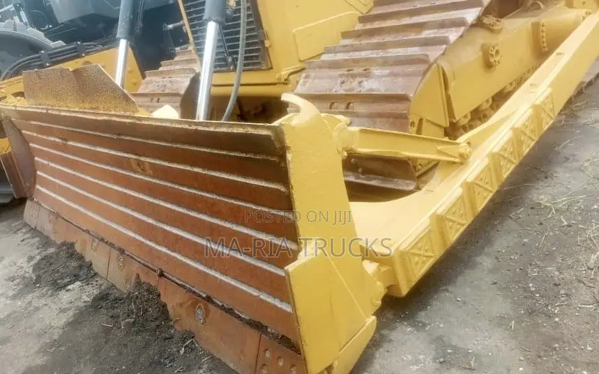 Brand New Cat Bulldozer