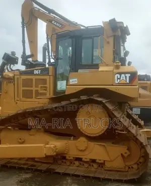 Brand New Cat Bulldozer