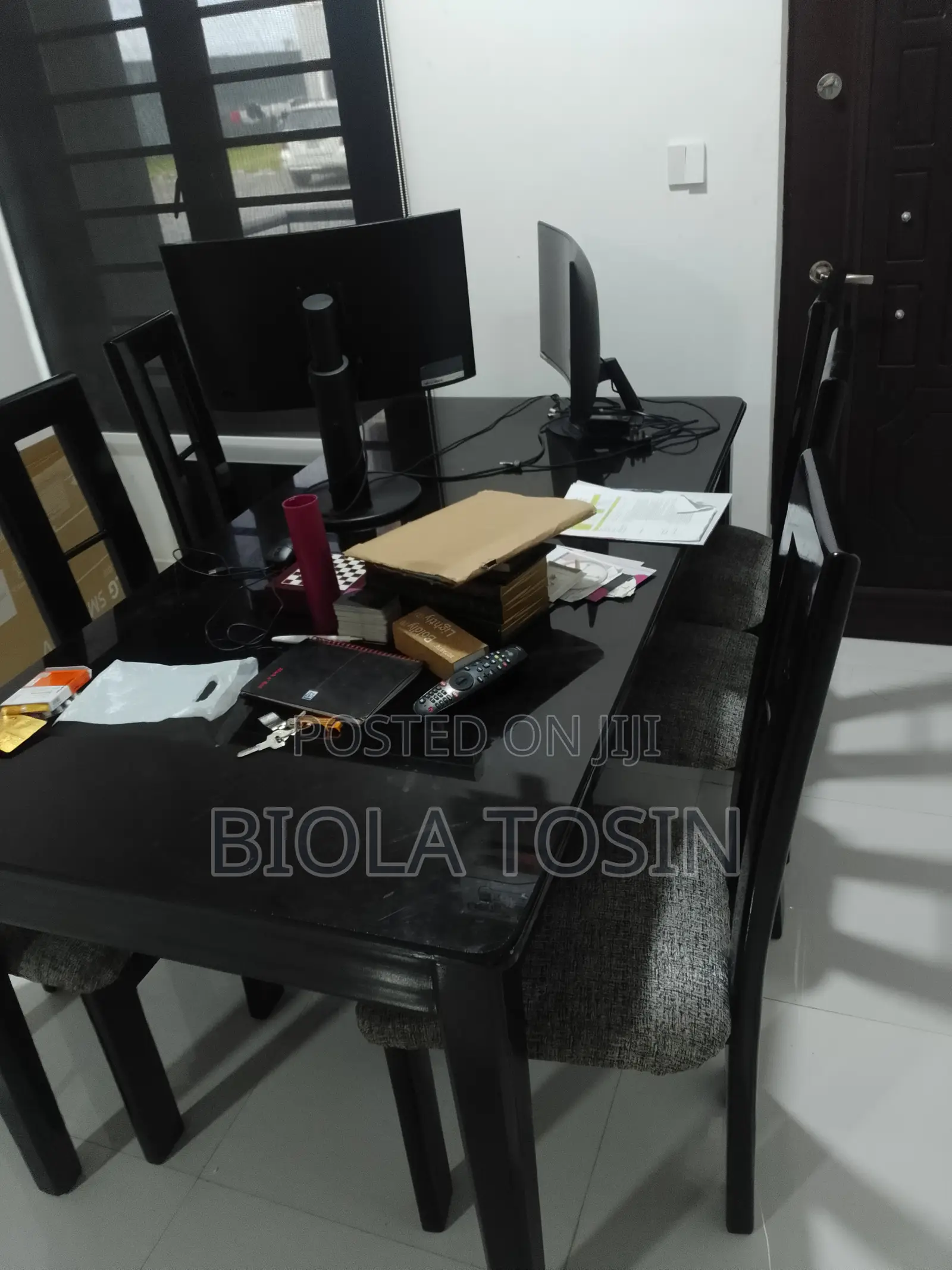 6 Seater Glass Top Dinning Table