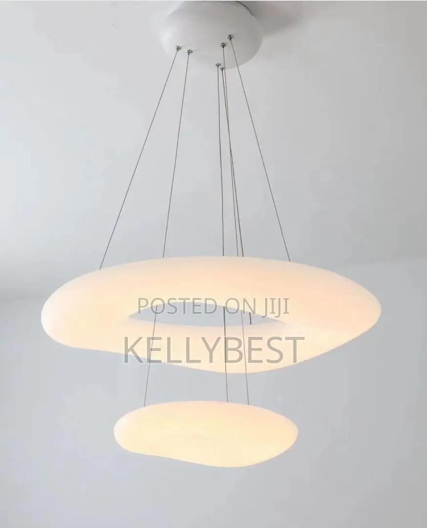 Luxurious Chandelier Light