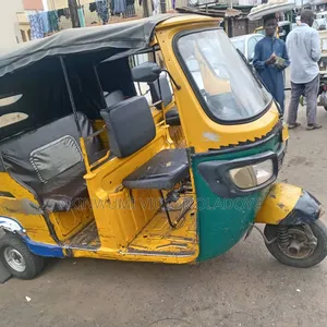 TVS King Deluxe Plus iTouch Start 2020 Yellow