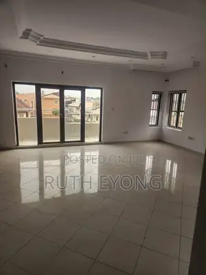 5bdrm House in Lekki Phase 1 Proper for rent