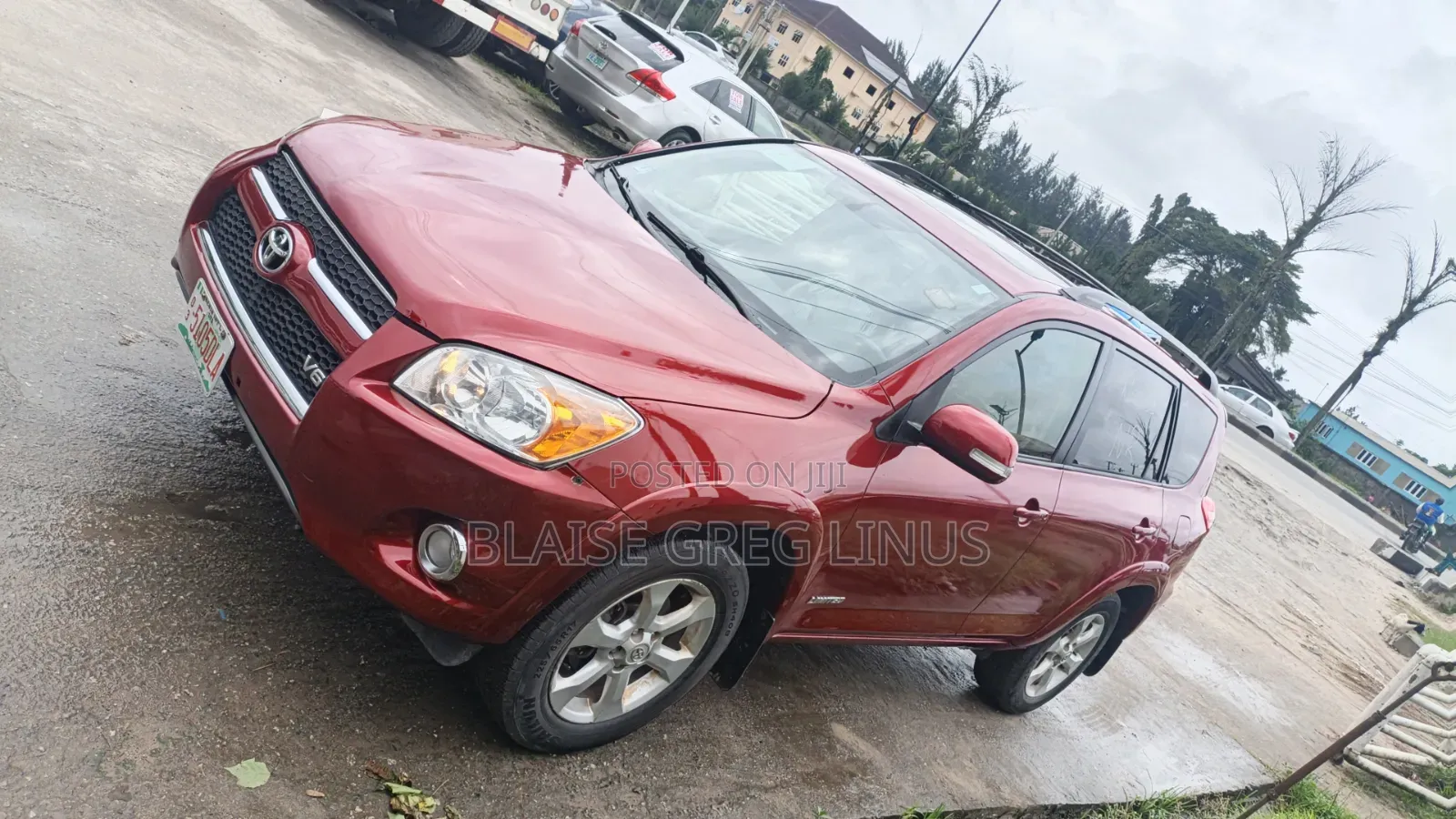 Toyota RAV4 2010 Red