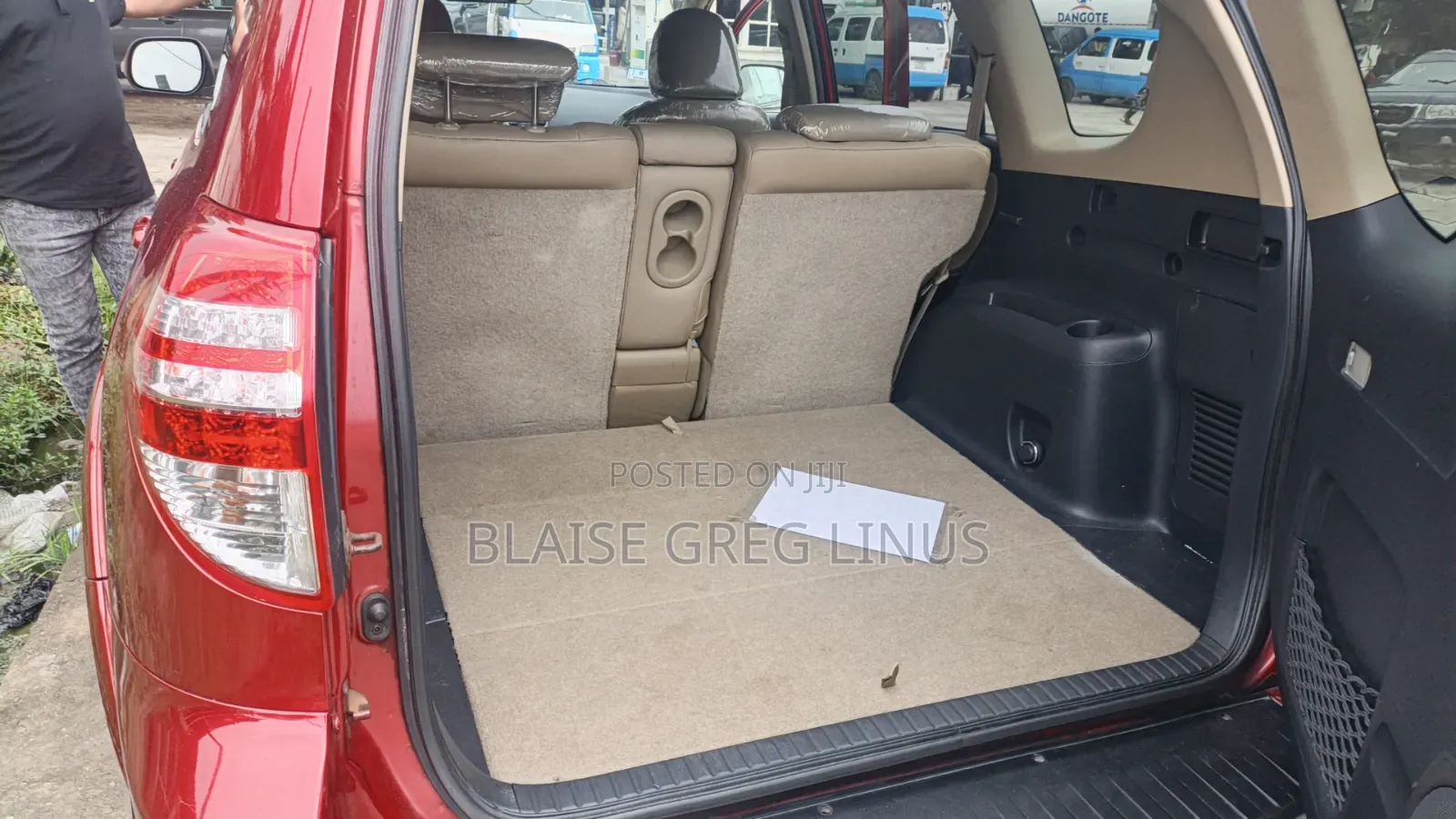 Toyota RAV4 2010 Red