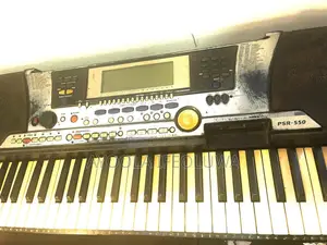 Keyboard Yamaha PSR550 for Sale