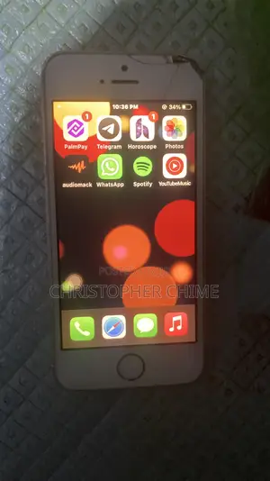 Apple iPhone SE (2020) 64 GB Gold