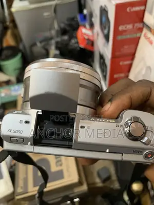 Uk Used Sony A5000 With 16-50mm Lens
