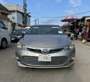 Toyota Avalon XLE 4dr Sedan (3.5L 6cyl 6A) 2014 Gold