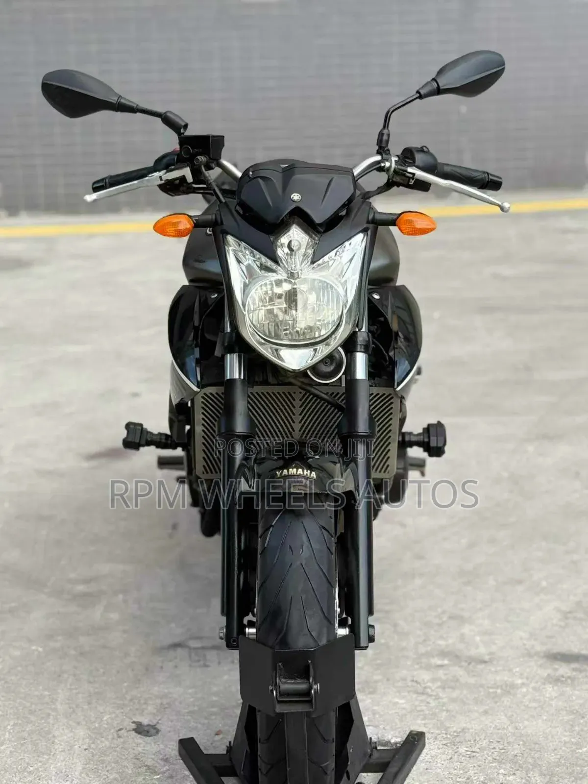 Yamaha 2015 Black