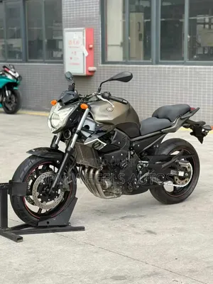 Yamaha 2015 Black