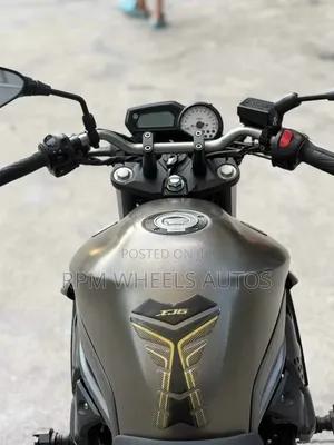 Yamaha 2015 Black