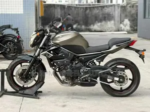 Yamaha 2015 Black