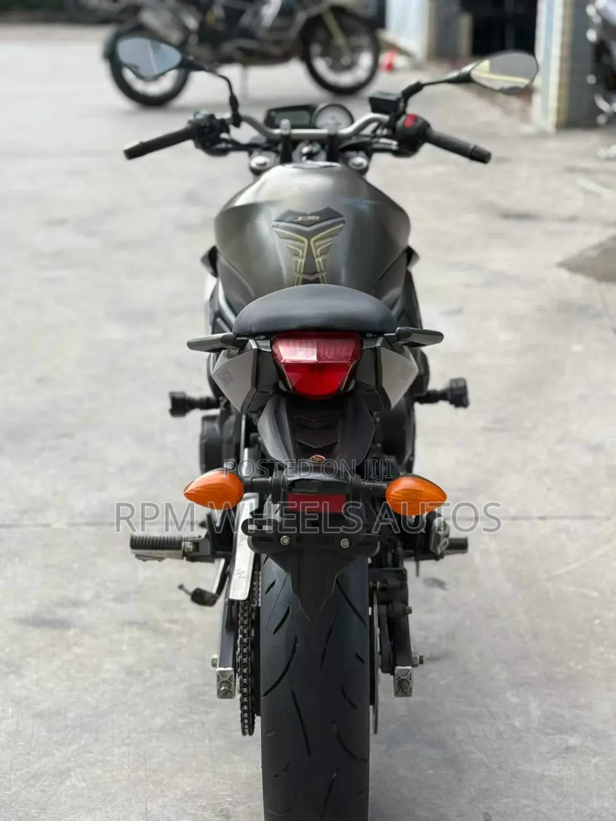 Yamaha 2015 Black
