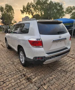 Toyota Highlander 2013 White