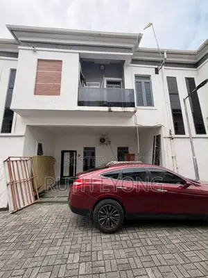 4bdrm Townhouse/Terrace in Royal Pine Estate, Lekki Phase 1 for sale