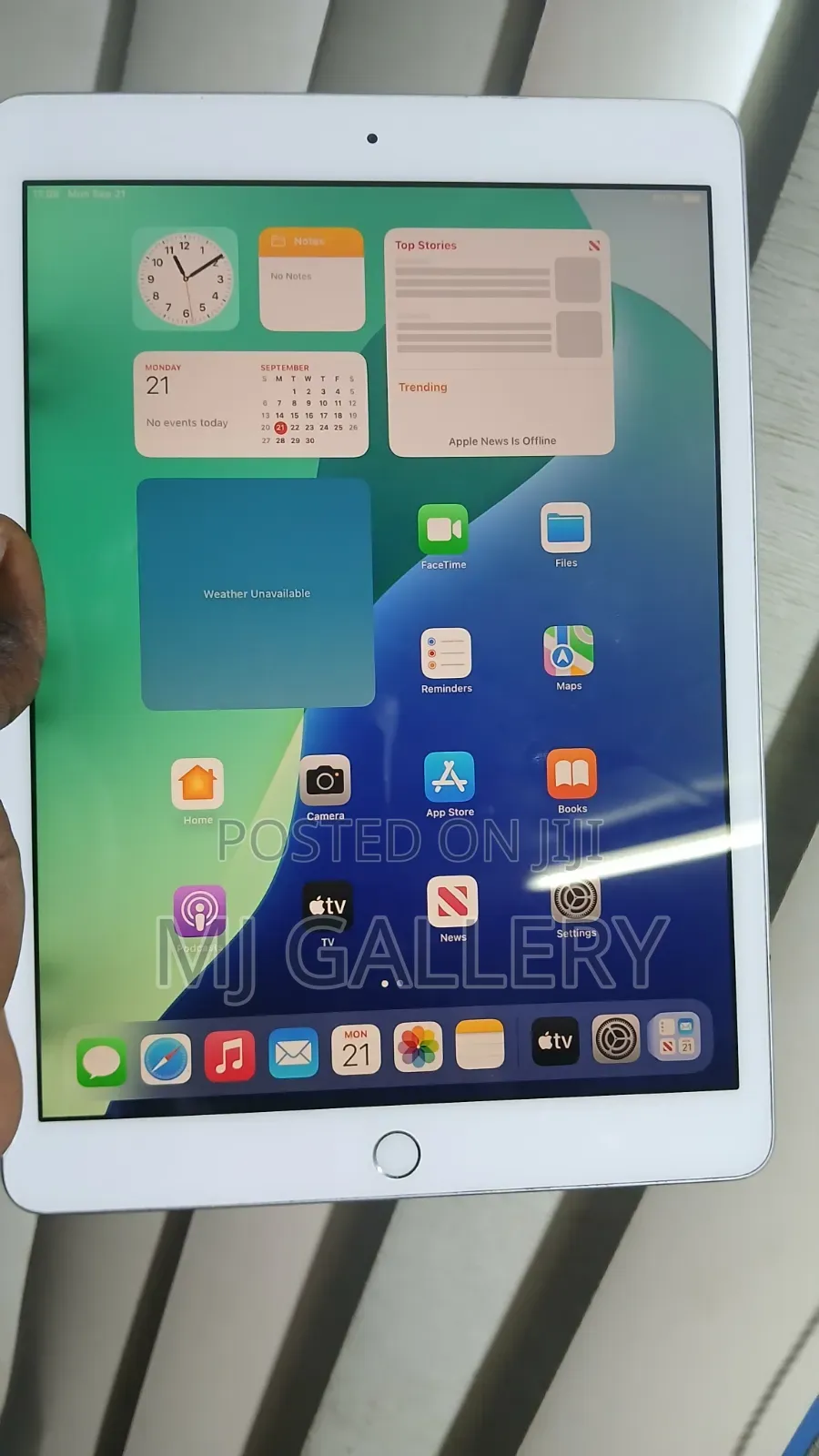 Apple iPad 10.2 (2021) 32 GB White