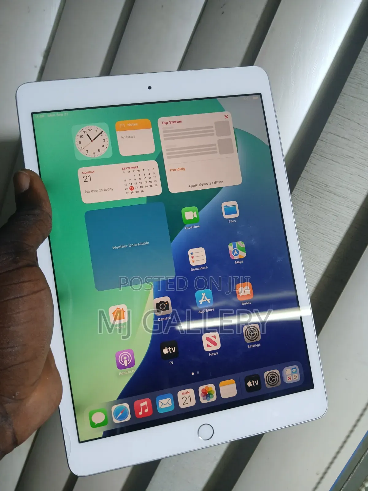 Apple iPad 10.2 (2021) 32 GB White