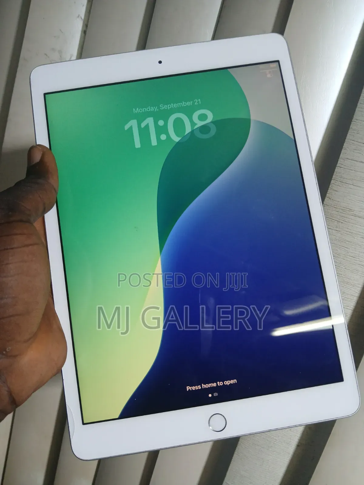 Apple iPad 10.2 (2021) 32 GB White