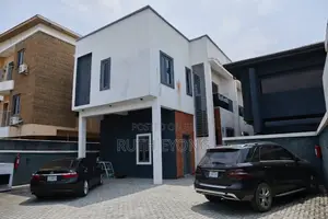 1bdrm Apartment in Lekki Phase 1, By for rent