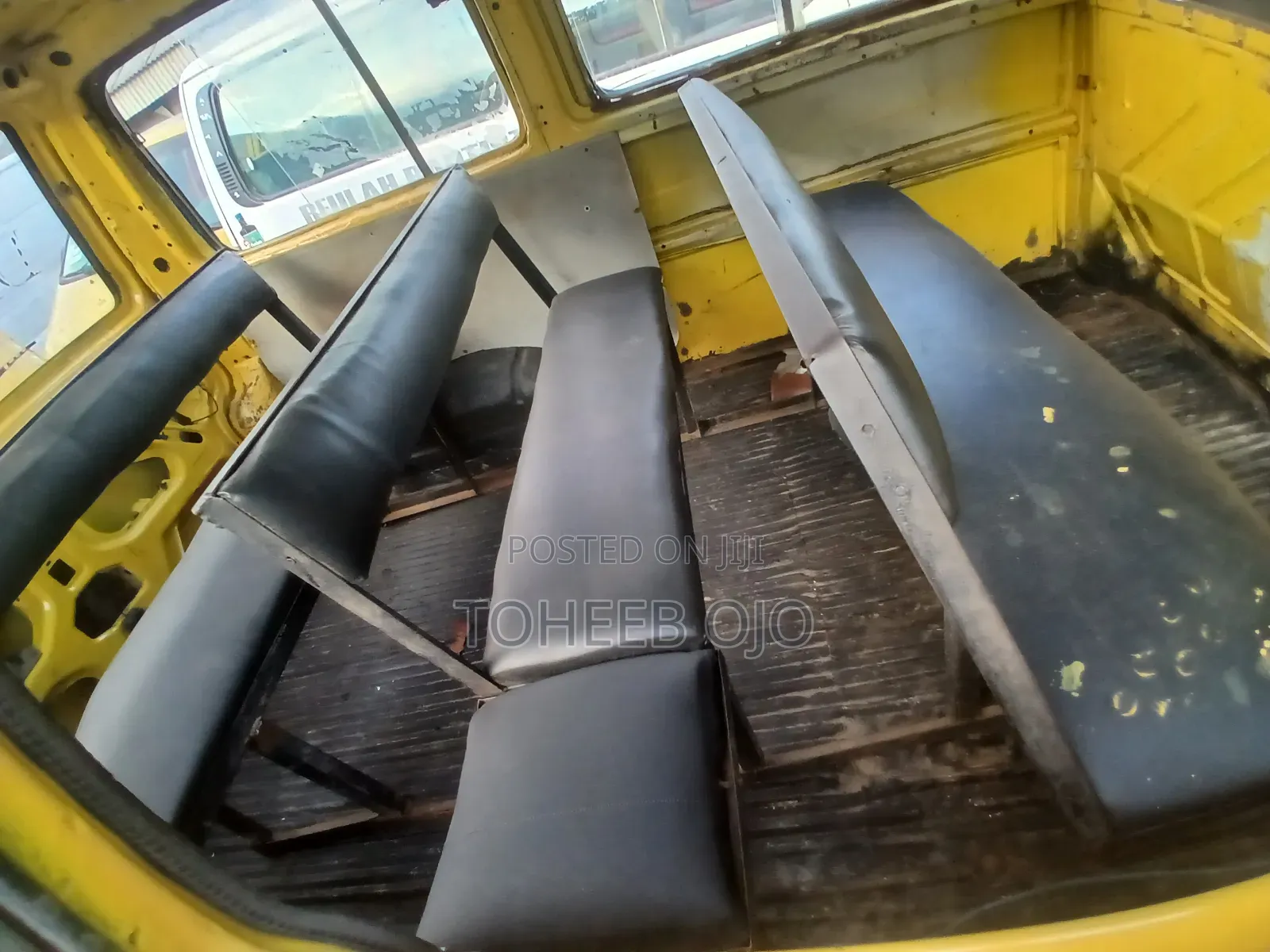 Volkswagen Transporter 1999 Yellow