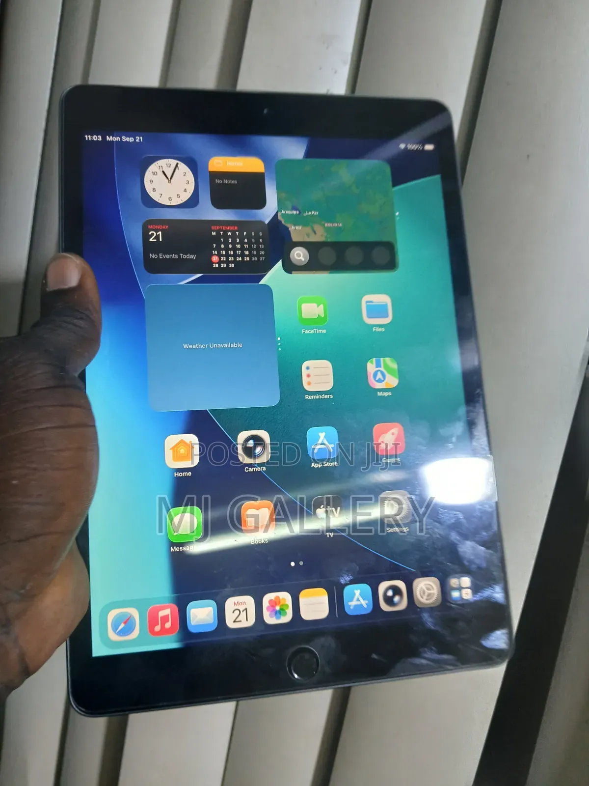 Apple iPad 10.2 (2021) 128 GB White