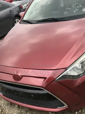 Toyota Yaris 2019 Red