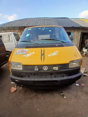 Volkswagen Transporter 1994 Yellow