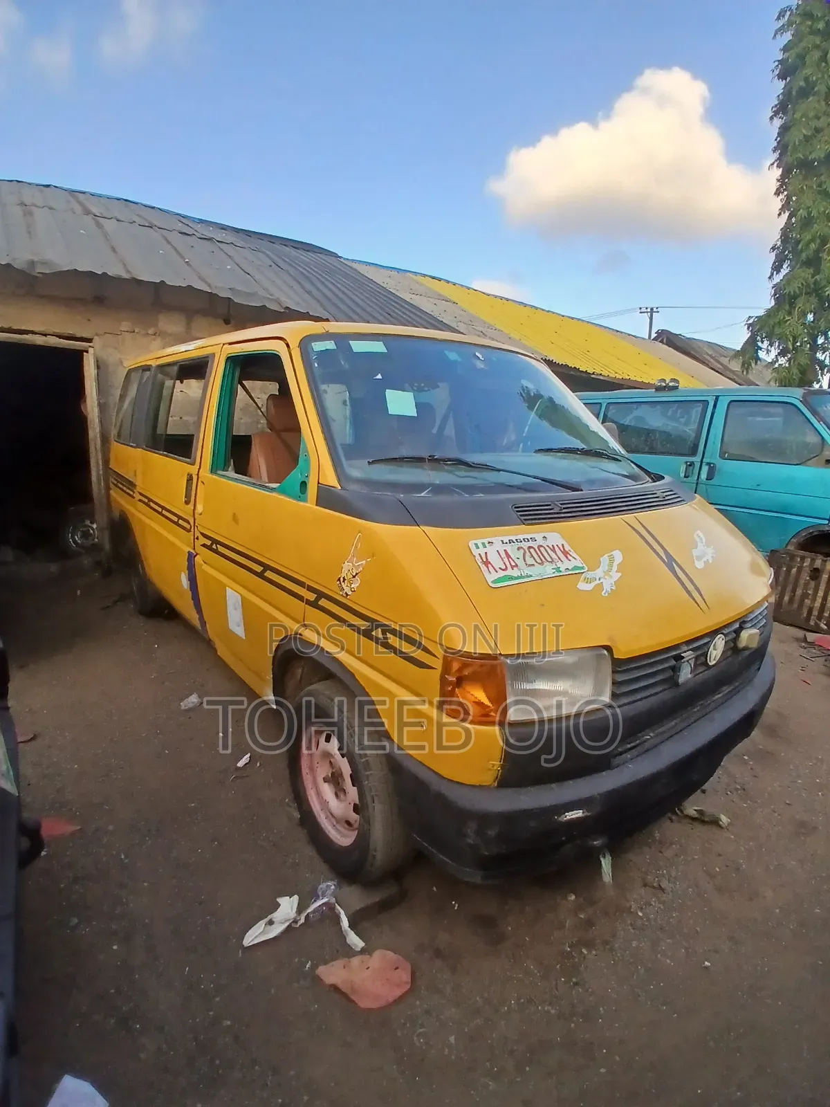 Volkswagen Transporter 1994 Yellow