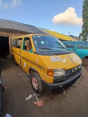 Volkswagen Transporter 1994 Yellow