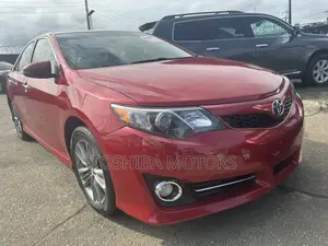 Toyota Camry SE 4dr Sedan (2.5L 4cyl 6A) 2013 Black