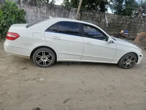 Mercedes-Benz E-Class 2010 White