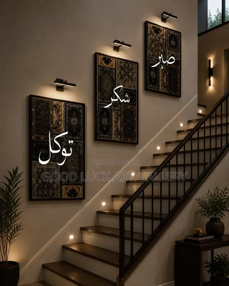 3 Pics Frames Art
