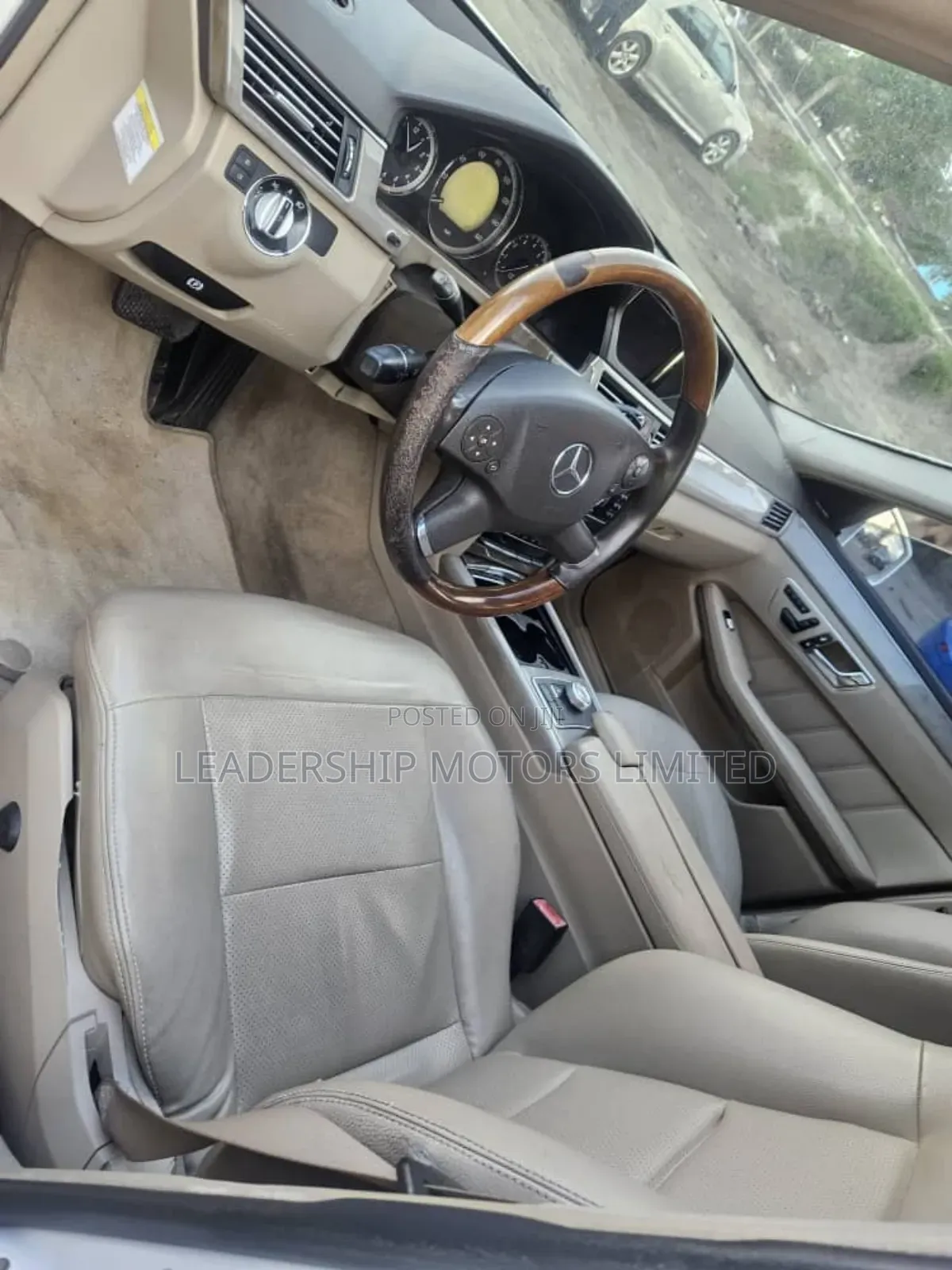 Mercedes-Benz E-Class 2010 White