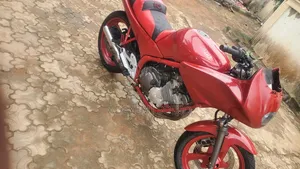 Yamaha 2000 Red