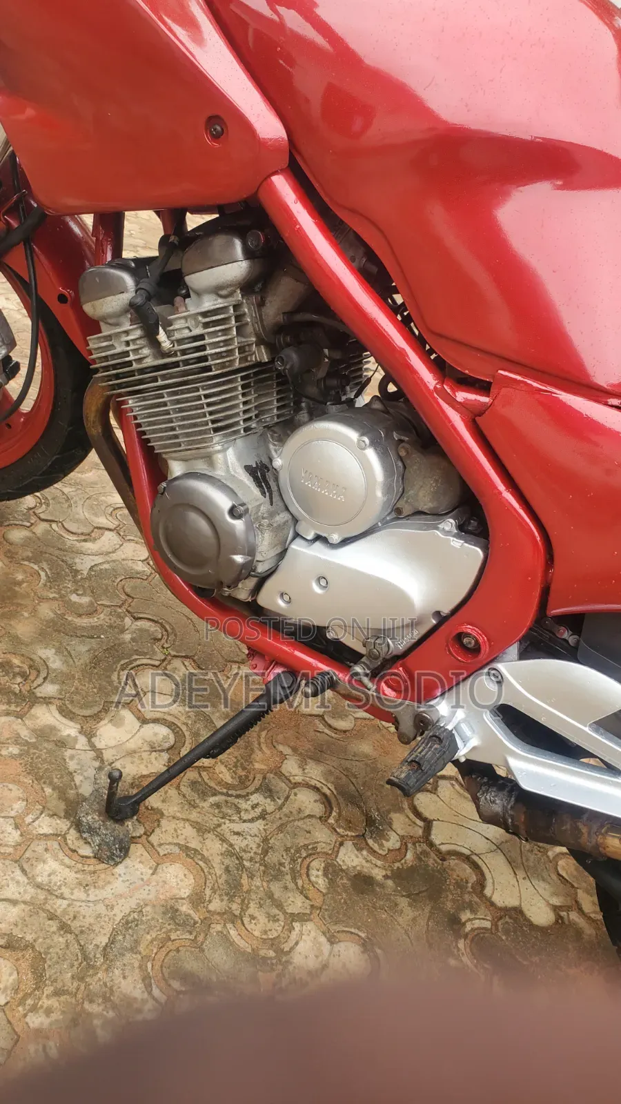 Yamaha 2000 Red