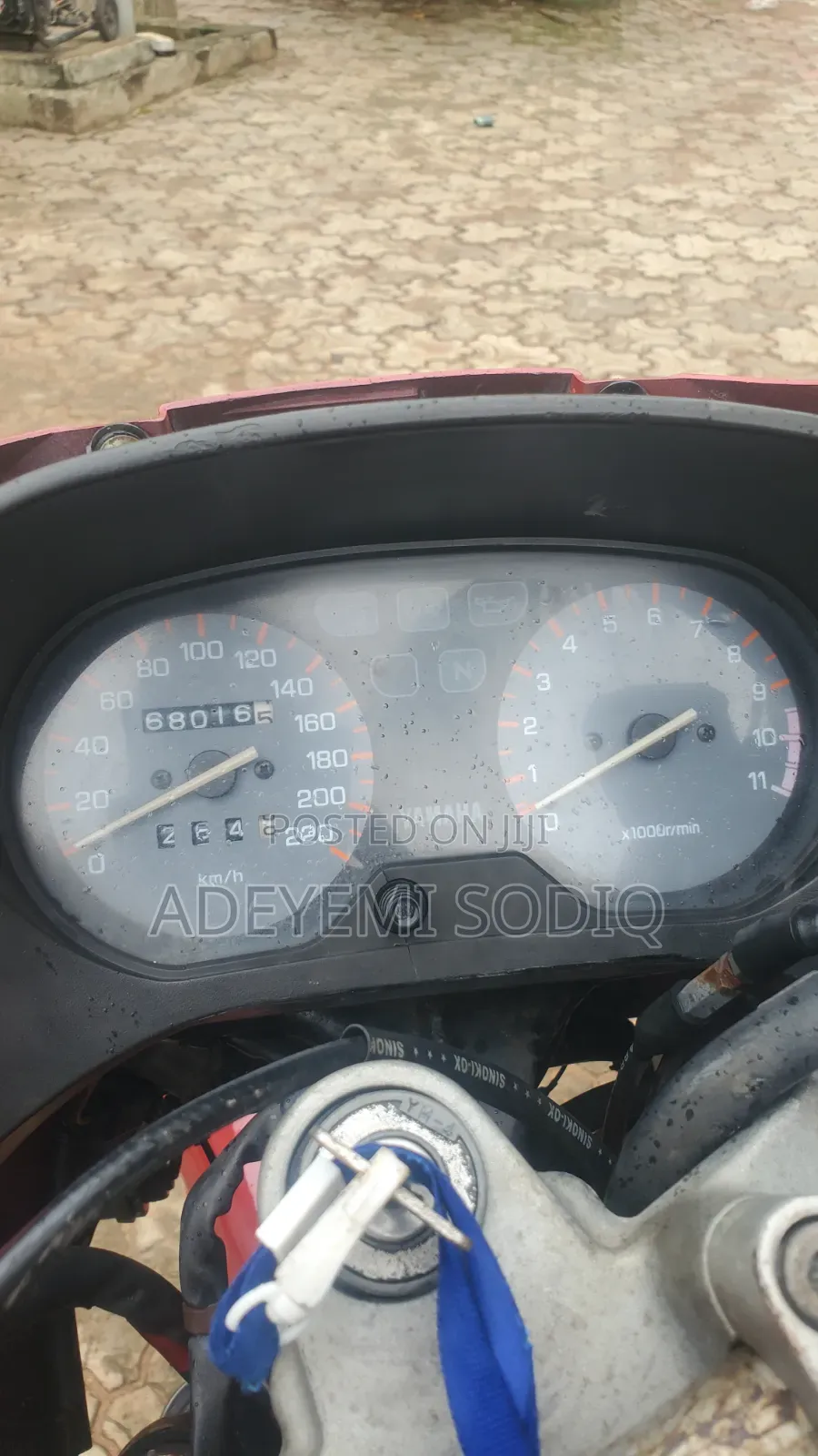 Yamaha 2000 Red